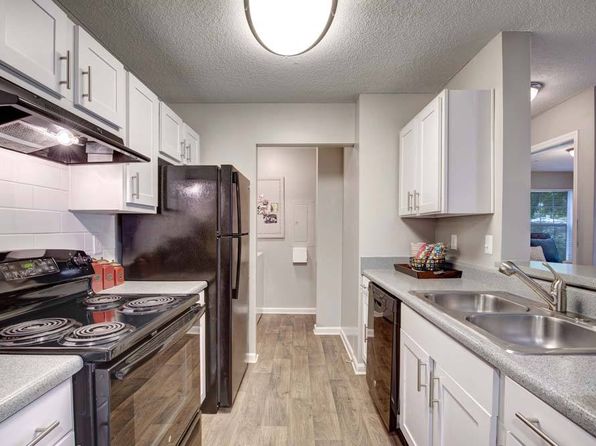 200 Braehill Terrace Dr #817