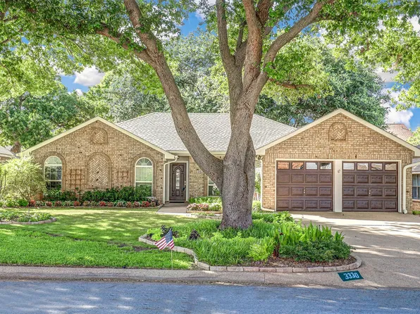 3330 Summerfield Dr, Grapevine, TX 76051