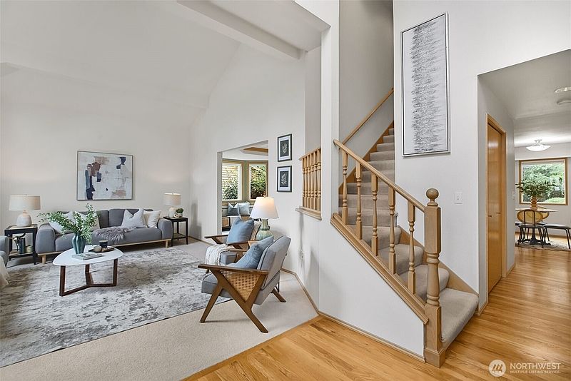2nd image of 25417 Lake Wilderness Country Club Drive SE