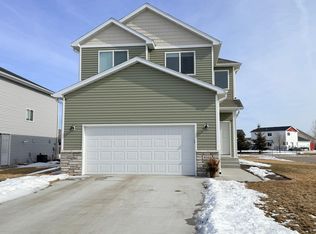 4566 13th St S, Moorhead, MN 56560