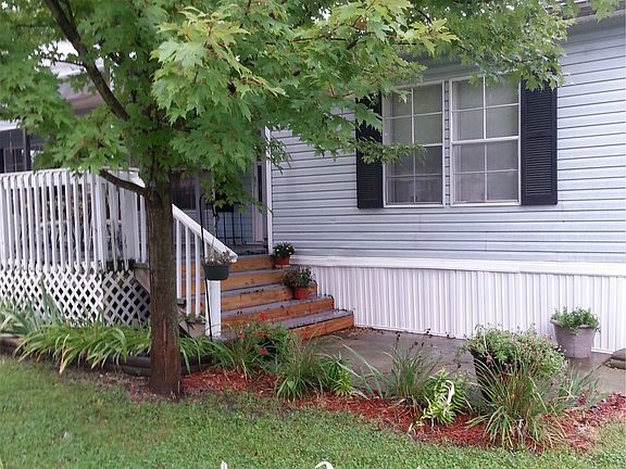 3rd image of 3446 W Royal Dr