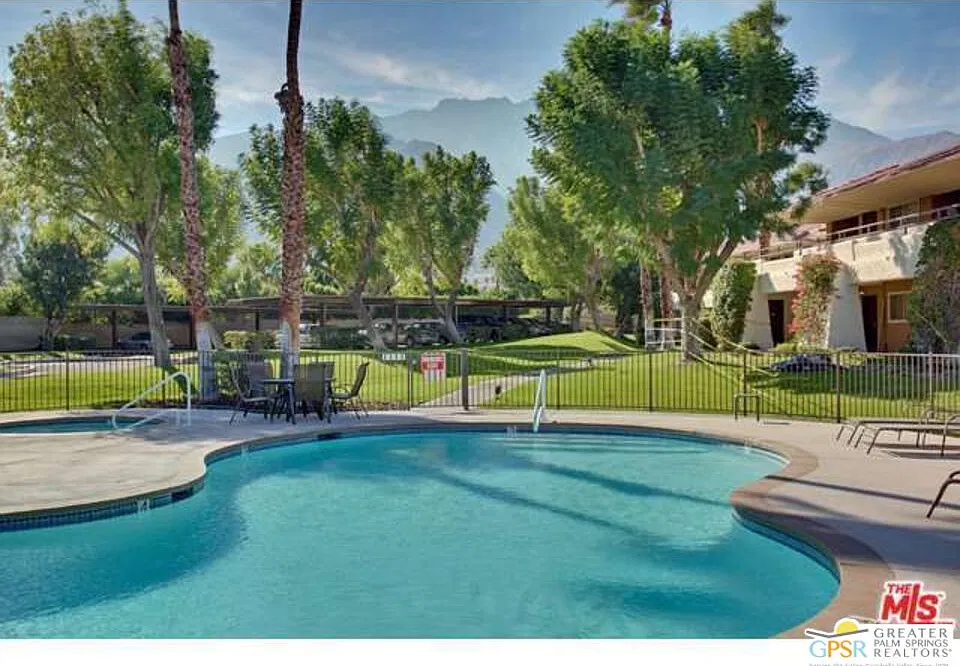 1 bed, 1.0 bath, 589 sqft, $1,775 — Photo 2