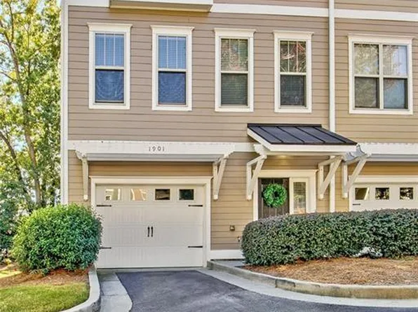1901 Sterling Oaks Cir, Atlanta, GA 30329