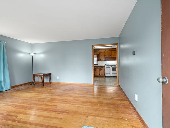 5th image of 2531 Thrush Dr