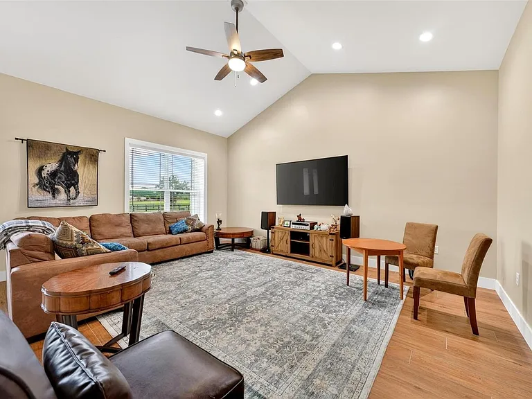 11257 NW 50th Ln — Photo 13