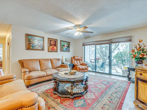 446 Danbury Ln, East Brunswick, NJ 08816