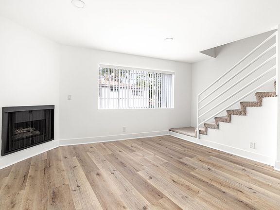 5th image of 1811 Malcolm Ave APT 1