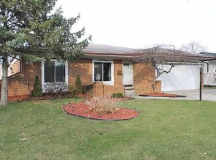 14229 Edshire Dr, Sterling Heights, MI 48312