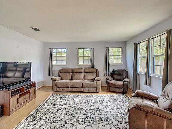 4th image of 6838 Biddy Ln