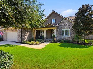 628 Meadow Lake Dr, Freeport, FL 32439