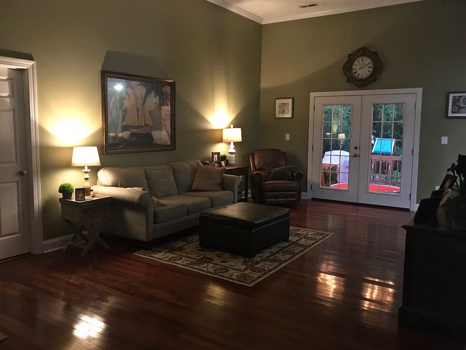 2nd image of 150 Silver Peak Dr