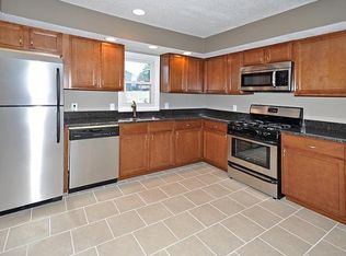 4078 Diamond Dr, Eagan, MN 55122