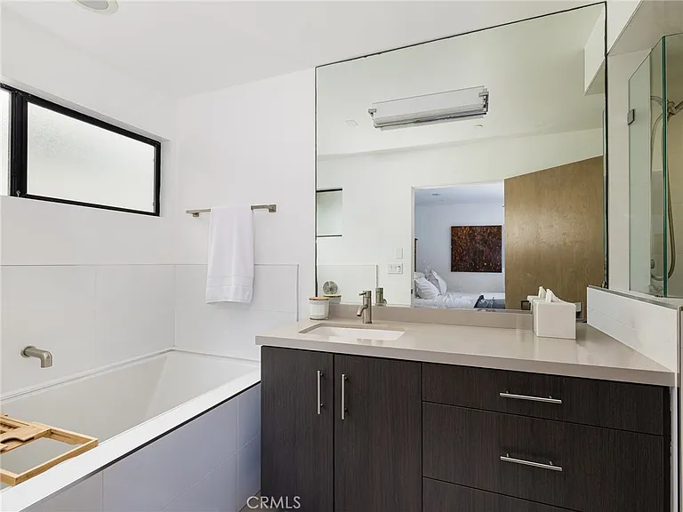 121 E Walnut Ave — Photo 23