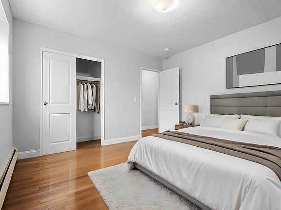 4th image of 48 Coffey St APT 1C