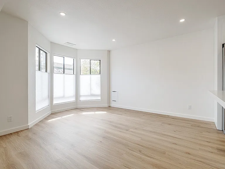 479 24th Ave #3 — Photo 9