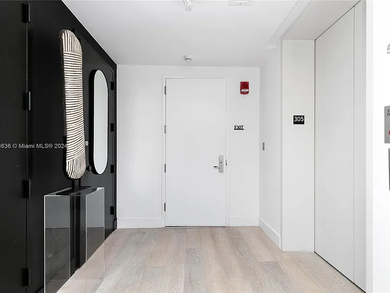 360 Ocean Dr #305S — Photo 4