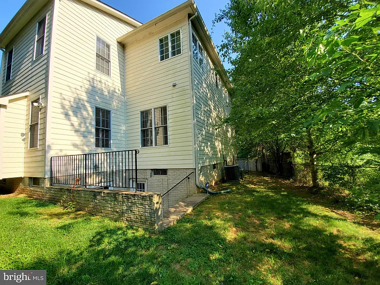 3301 Buckley St — Photo 10