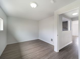 Villa Stark, Portland, OR 97233