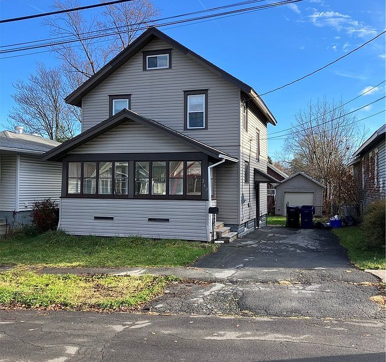 1st image of 262 Ashdale Ave