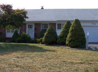 113 Moorestown Dr, Bath, PA 18014