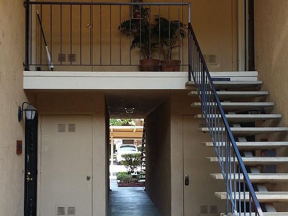5th image of 538 Arcadia Dr