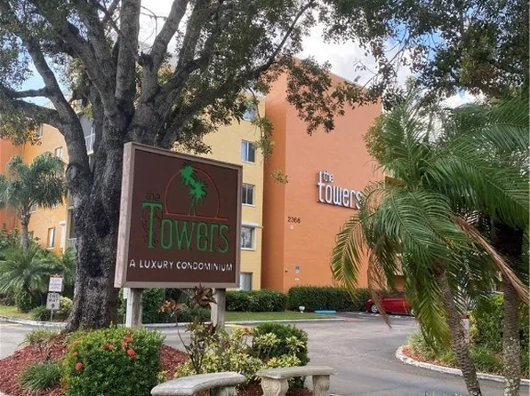 2366 E Mall Dr APT 320, Fort Myers, FL 33901