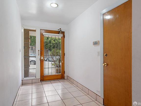 3rd image of 1452 Jones St