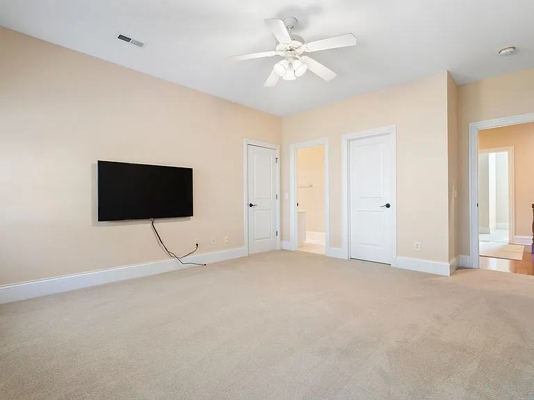 2686 Medina Ct — Photo 92