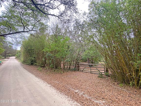 2nd image of 119 TWIN LAKES Road