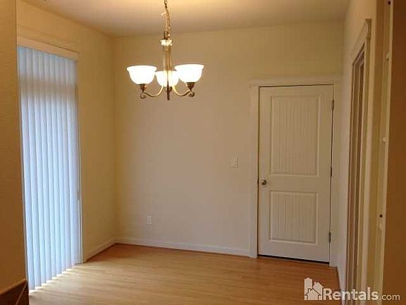 4th image of 18536 97th Avenue Ct E