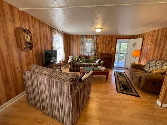 5th image of 1006 Timber Lake Cir