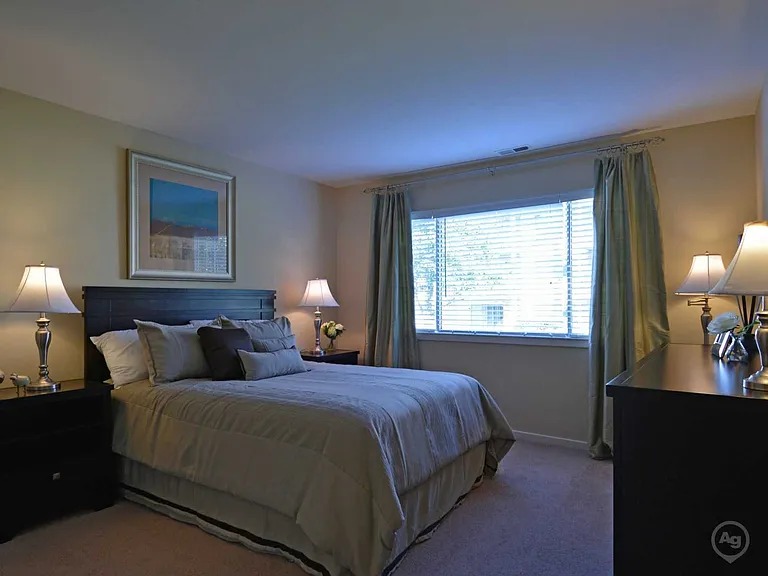 Valley Stream Village Apartments — Photo 40
