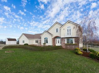 1031 Loma Ct, Shingle Springs, CA 95682