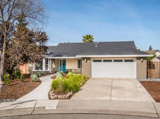 5736 Bluffs Dr, Rocklin, CA 95765