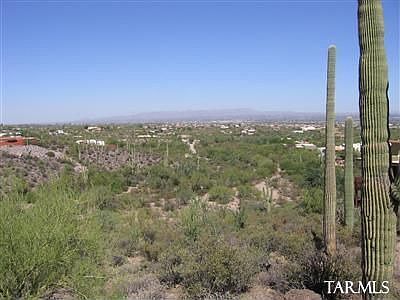 2nd image of 2059 N Calle Del Suerte