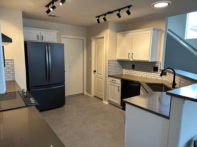 7226 Norman Ln — Photo 5