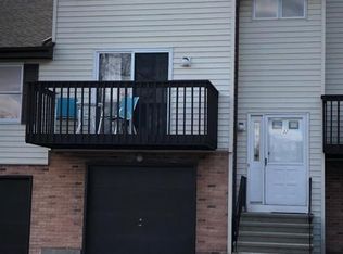 32 Oak Forest Dr #32, Manchester, CT 06042