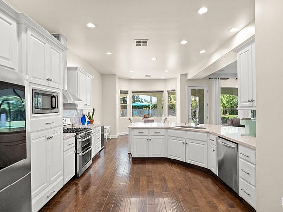 5th image of 11502 Crabbet Park Dr