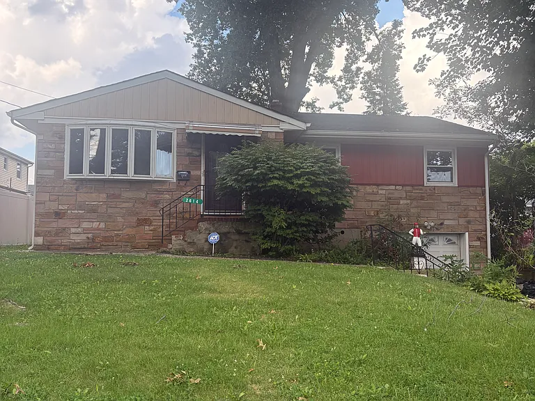2614 N Stiles St — Photo 4