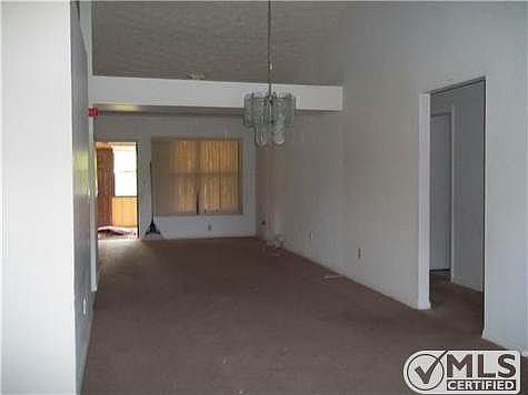 4th image of 1752 SE Lorraine St