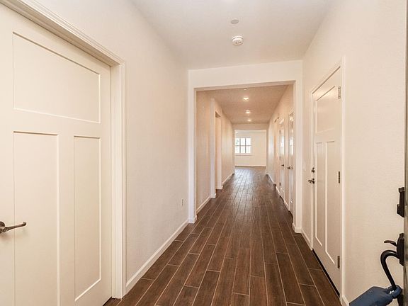 3rd image of 9269 Red Thistle Ct