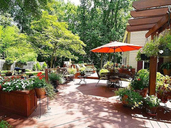 Exterior deck