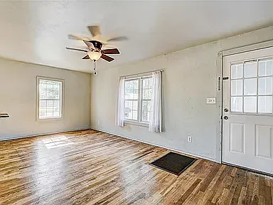 1 bed, 700 sqft, $750 — Photo 3