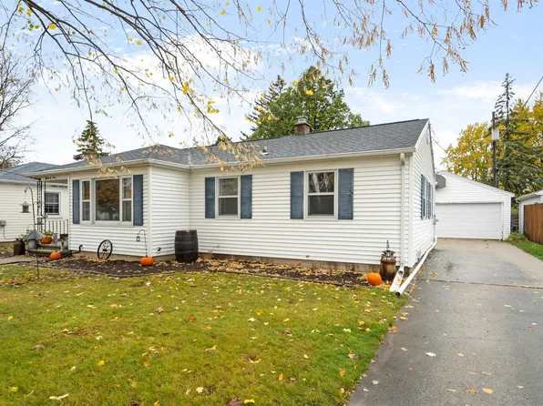 1509 Henry St, Neenah, WI 54956