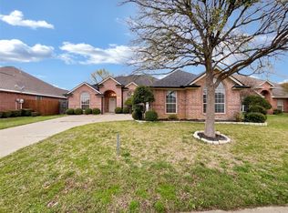 8428 Emerald Cir, North Richland Hills, TX 76180