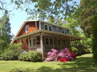 519 County Rd, West Wareham, MA 02576