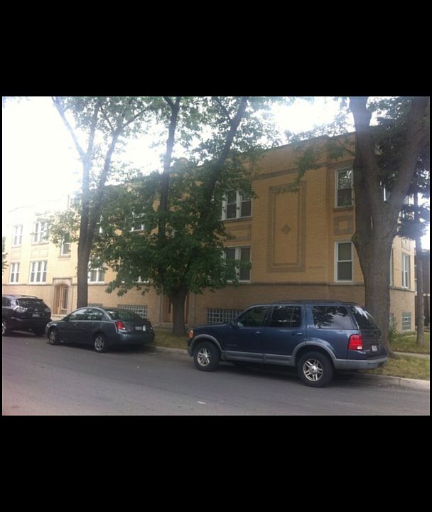 1st image of 4408 W Wellington Ave #2