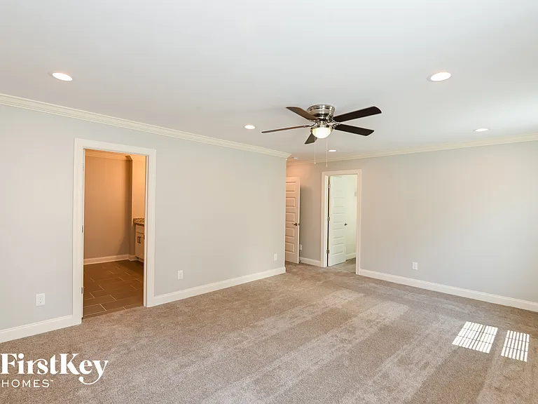 1246 Pless St NW — Photo 8