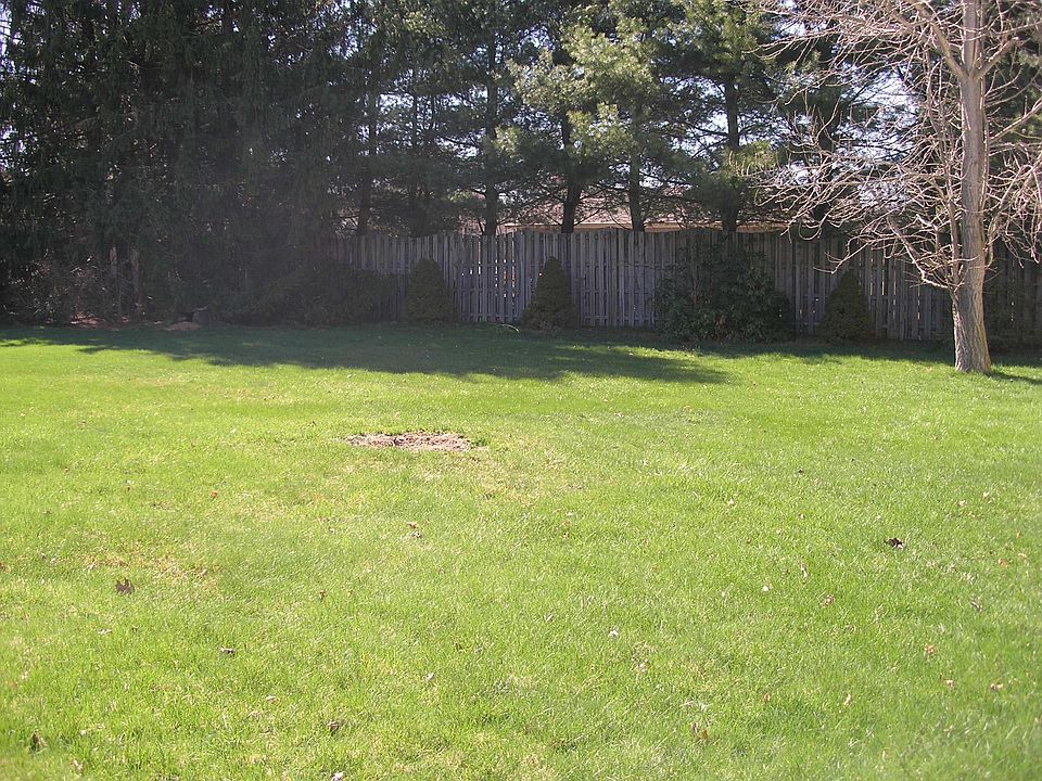 Privcacy w/ fence and mature landscaping!