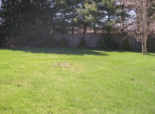 3 Henderson Pl, Randolph, NJ 07869